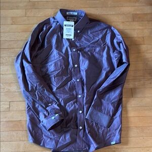 NWT Duluth Trading Co. long sleeved slim fit men’s shirt